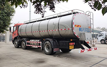 硬核突破：天潤新東鮮奶運(yùn)輸車的"三